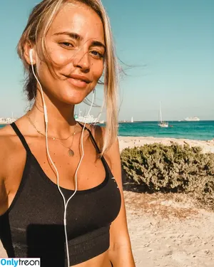 Janni Deler / jannid nude photo #0086