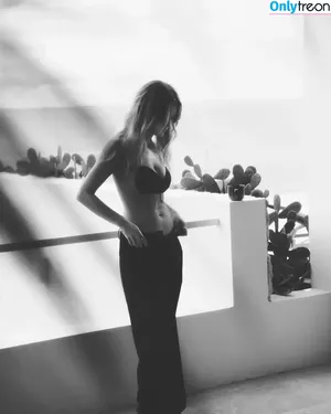 Janni Deler / jannid nude photo #0107