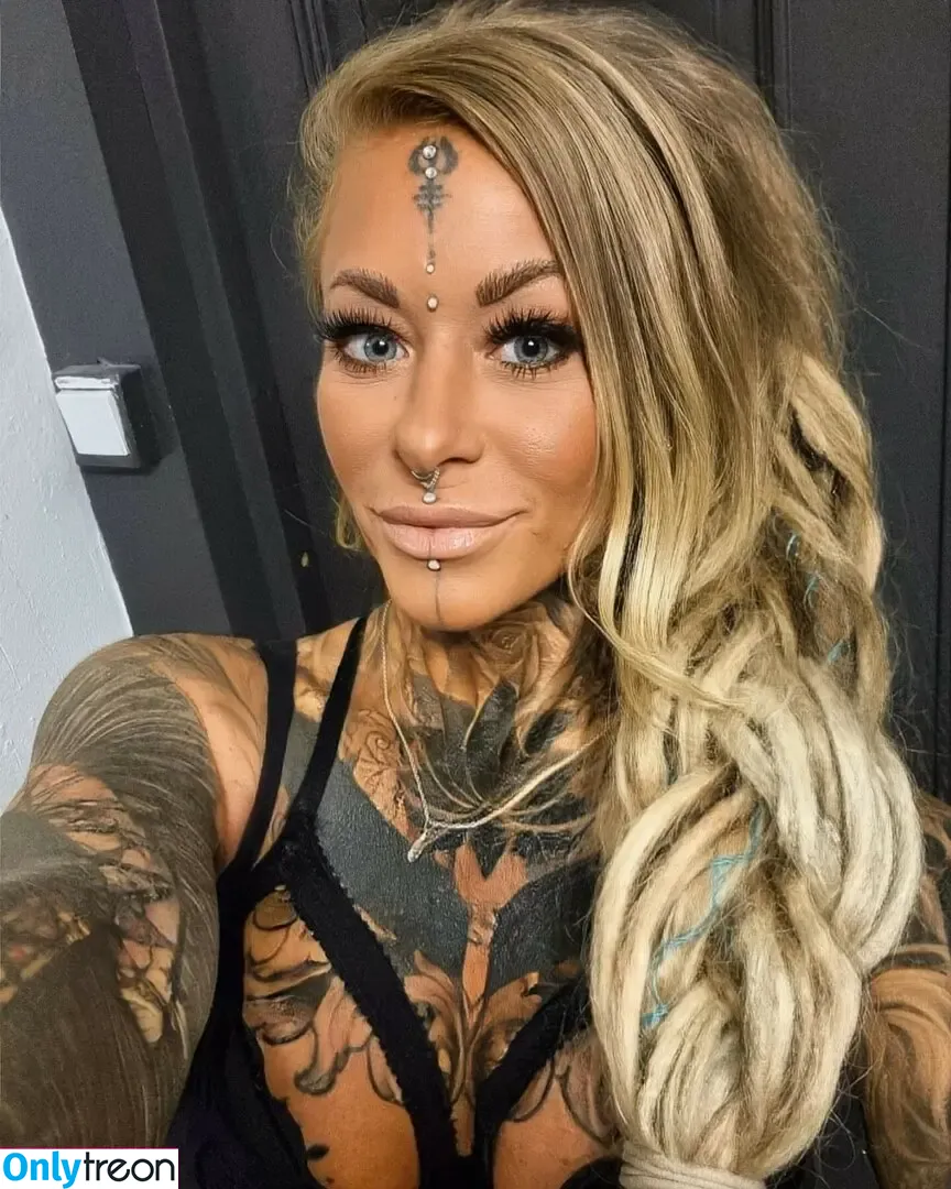 Jannica Jalksjö голая photo #0002 (janicarlx / jannicajalksjo / tattooedjenna)