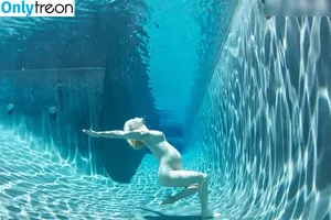 January Jones / januaryjones фото голая #0302