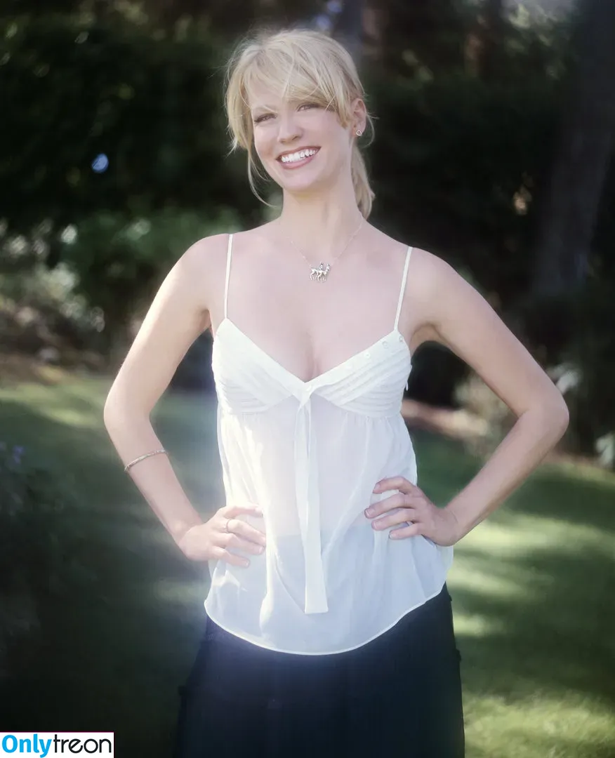 January Jones голая photo #0104 (januaryjones)