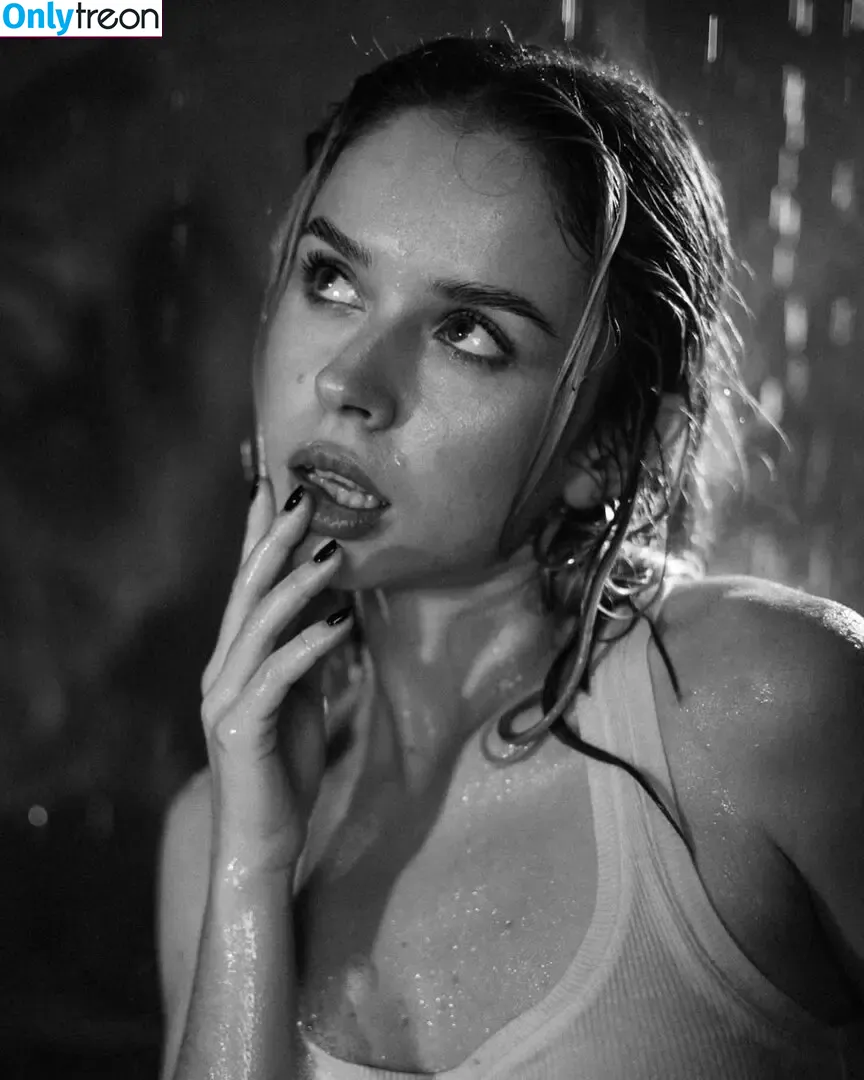 Janulaivanova голая photo #0025 (Buymeacoffe)