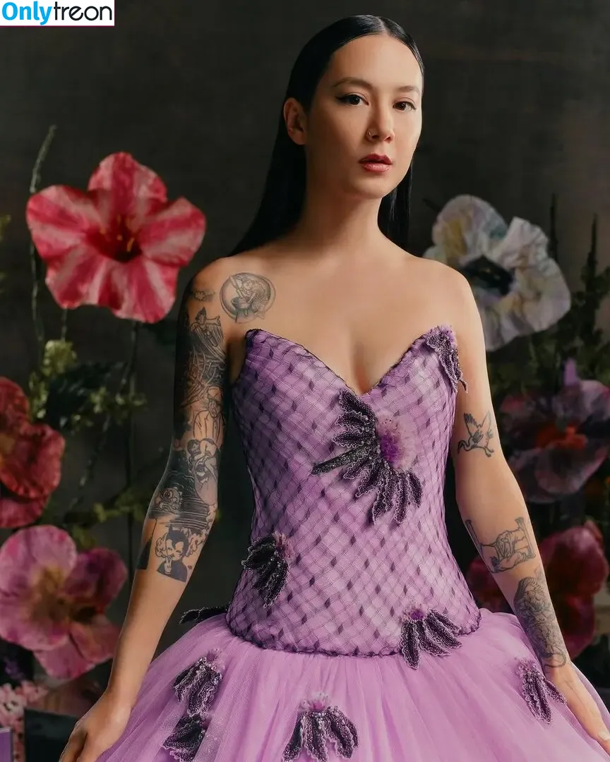 Japanese Breakfast nude photo #0053 (Michelle Zauner / jbrekkie)