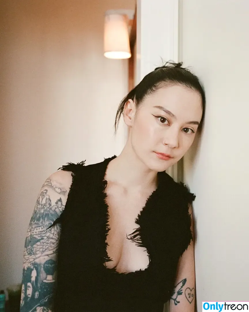 Japanese Breakfast nude photo #0062 (Michelle Zauner / jbrekkie)