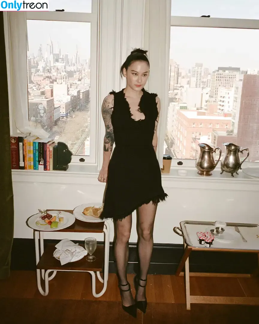 Japanese Breakfast nude photo #0065 (Michelle Zauner / jbrekkie)
