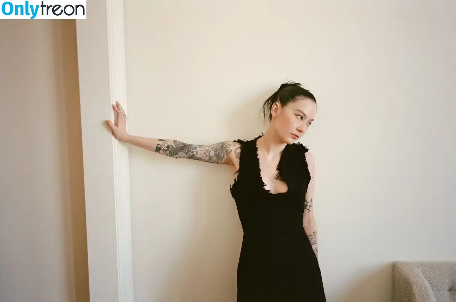 Japanese Breakfast nude photo #0069 (Michelle Zauner / jbrekkie)
