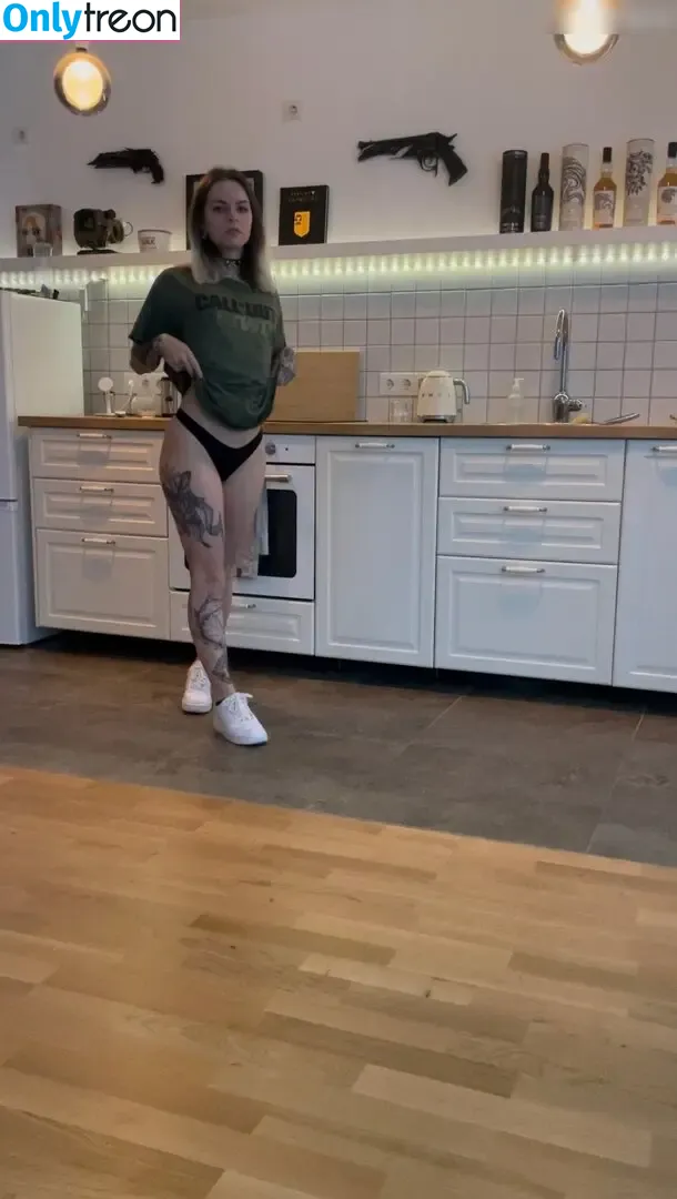 jasixgray nude photo #0002 (jasixgray)