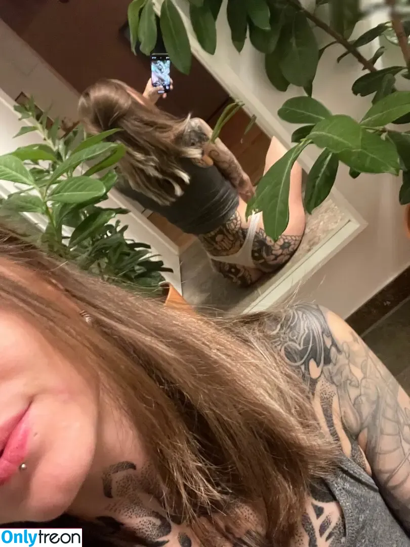 jasixgray nude photo #0009 (jasixgray)