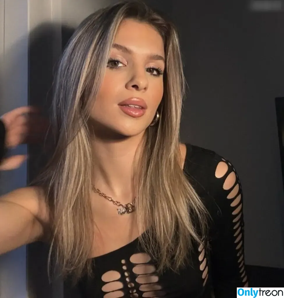 Jasmin Endres nude photo #0184 (jasmindres)