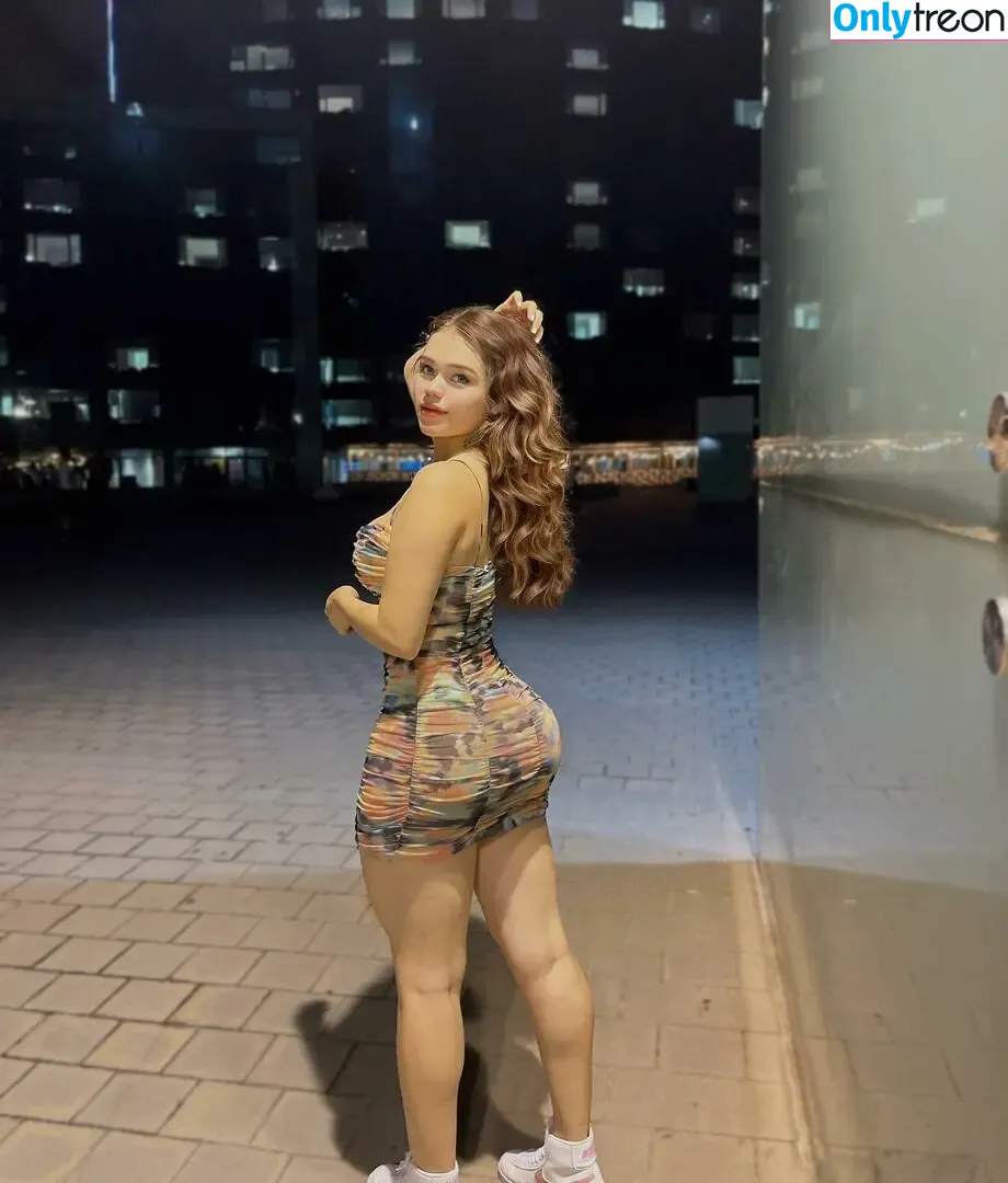 jasmin.reyeshn nude photo #0070 (jasmin.reyeshn)
