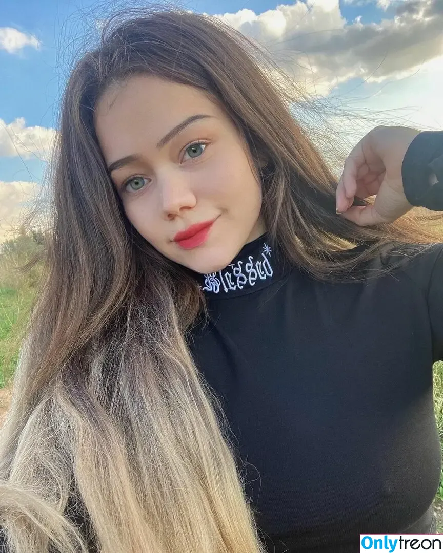 jasmin.reyeshn nude photo #0165 (jasmin.reyeshn)