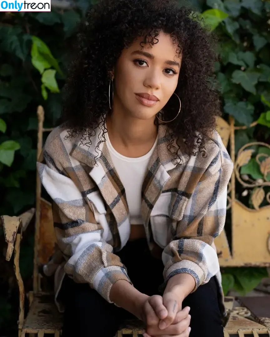 Jasmin Savoy Brown nude photo #0010 (bxxjasmine / jasminsavoy)