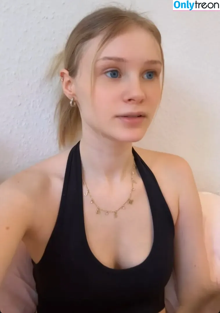 Jasmin Schneider nude photo #0198 (jasi_xx3)