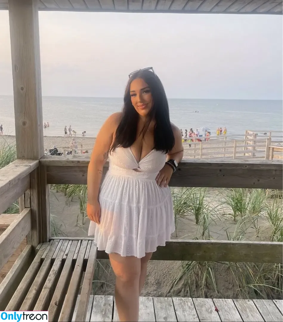 Jasmine Cormier nude photo #0004 (jasminecormierr)
