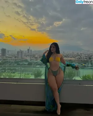 Jasmine Rodriguez / jasmine.rguez nude photo #0024