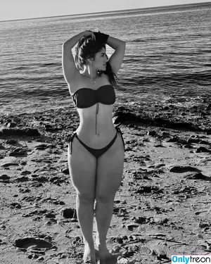 Jasmine Rodriguez / jasmine.rguez nude photo #0061