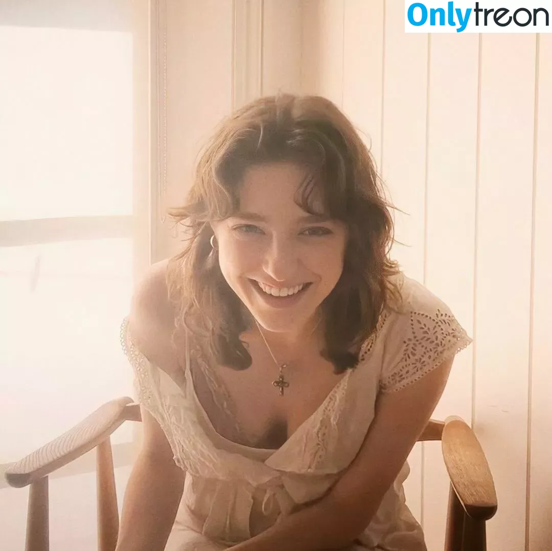 Jasmine van den Bogaerde nude photo #0051 (Birdy / birdybaby / birdyinstagram)