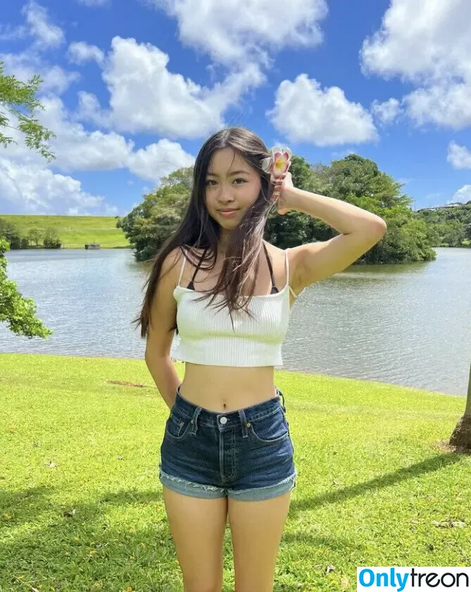 Jasminenguyener nude photo #0001 (Jasminenguyener)