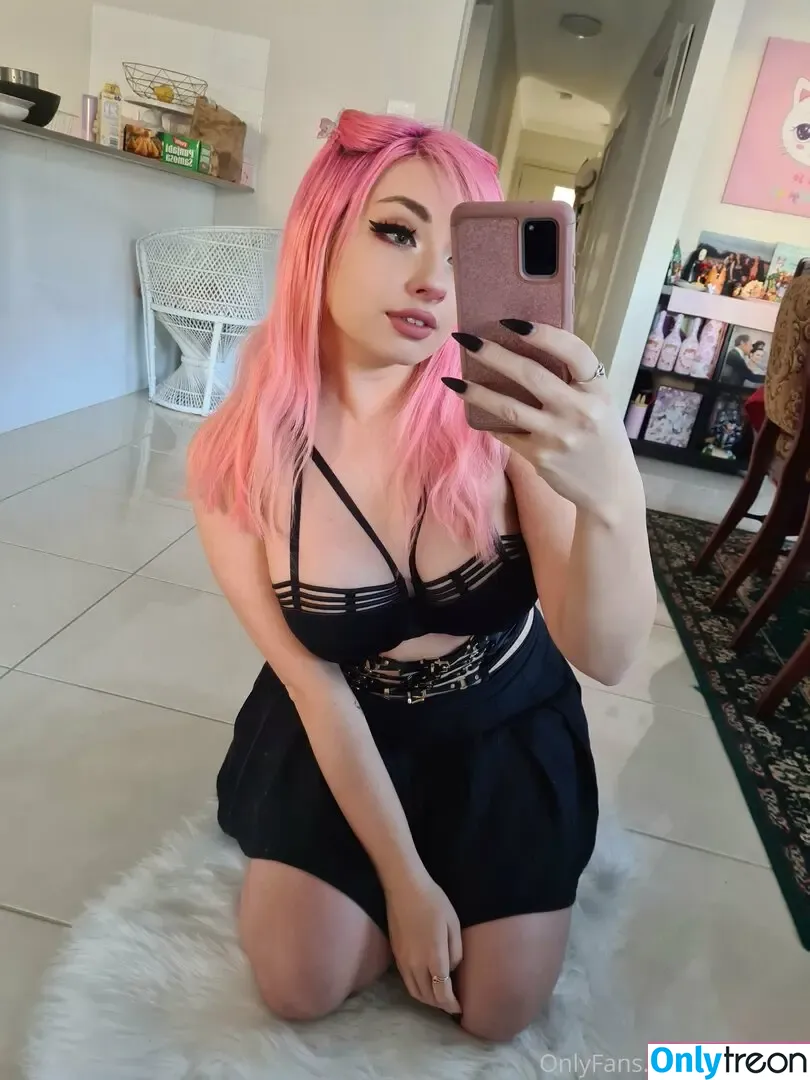JasminFoxe nude photo #0105 (candidcat18 / jazzyfoxe)