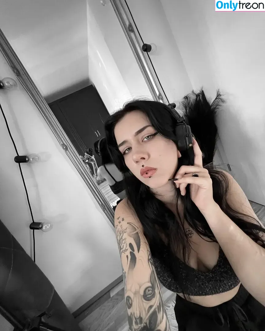 jaykuntergrau nude photo #0006 (jay kuntergrau)
