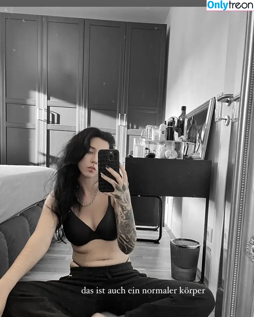 jaykuntergrau nude photo #0007 (jay kuntergrau)