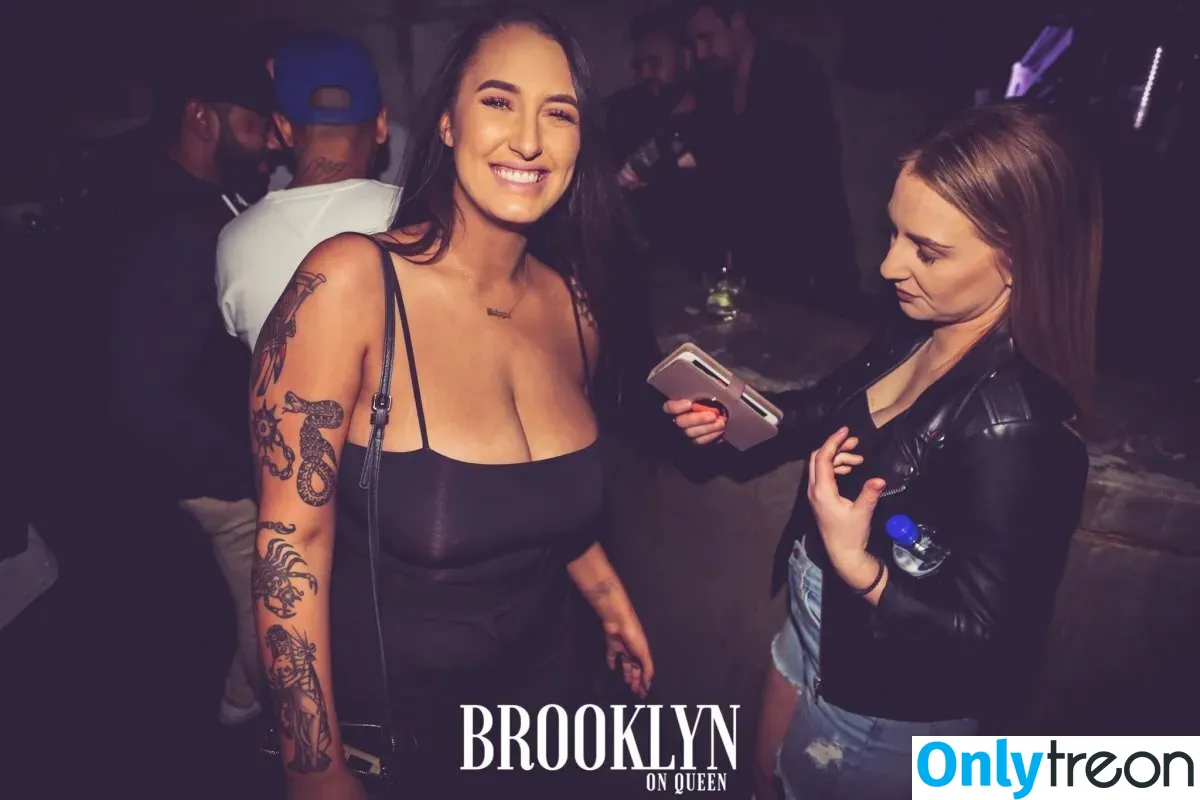 Jayme Lee голая photo #0228 (jaimeleecomedy / jjjaymelee)