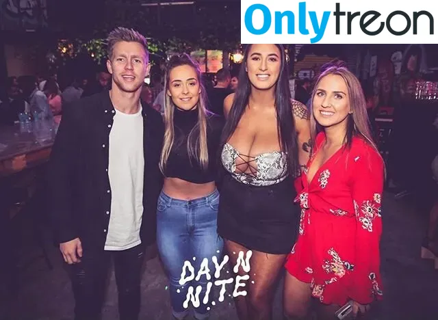 Jayme Lee голая photo #0400 (jaimeleecomedy / jjjaymelee)