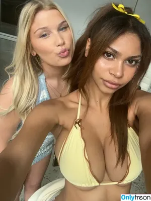 Jazel Barraza / jazel._.b nude photo #0025