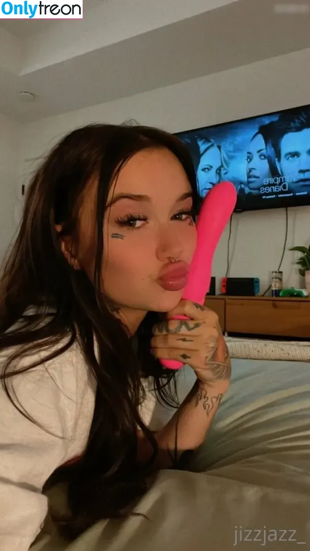 Jazvip nude photo #0015 (fuxkjazbaby)