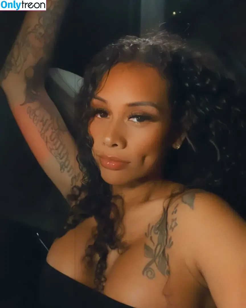 jazzymotheissuee nude photo #0001 (JAZZYMOtheISSUE / jasminheaney)