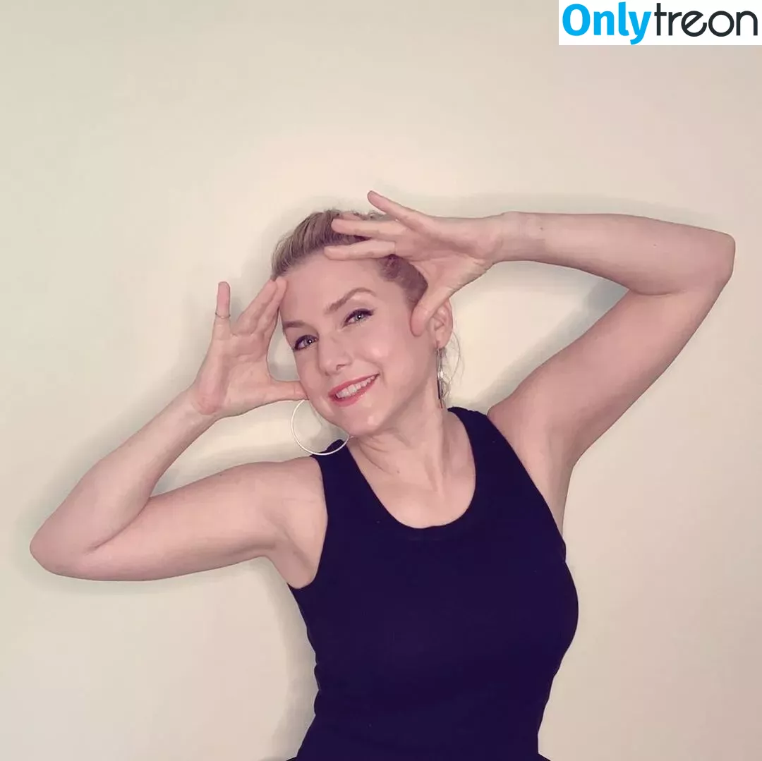 Jeanette Biedermann nude photo #0067 (jeanettebiedermann)