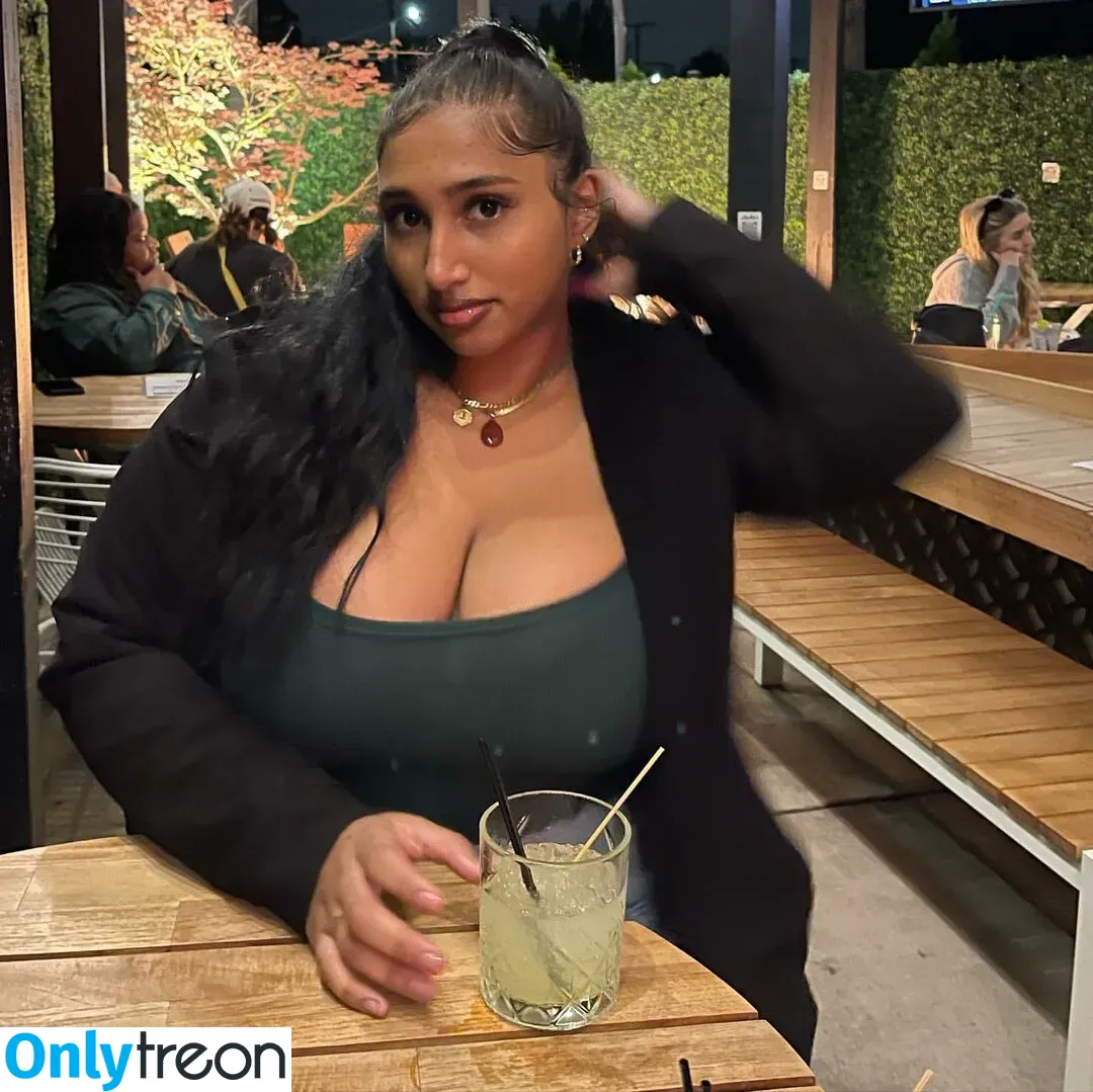 Jeanette Prakash nude photo #0043 (jeanetteprakash / jennthepimp)
