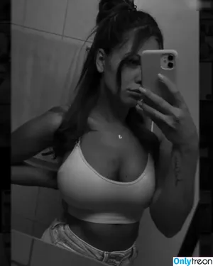  nude photo #0002