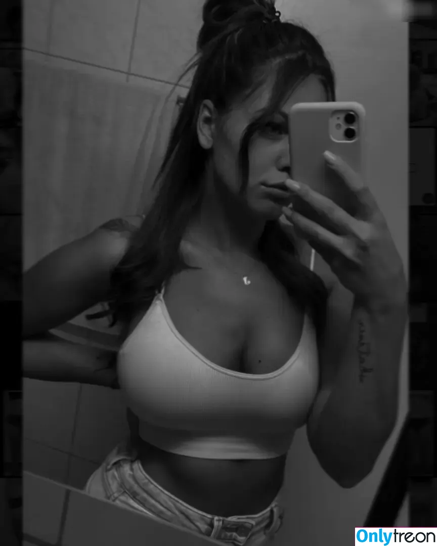 jeanineee__ nude photo #0002 (jeanineee__)