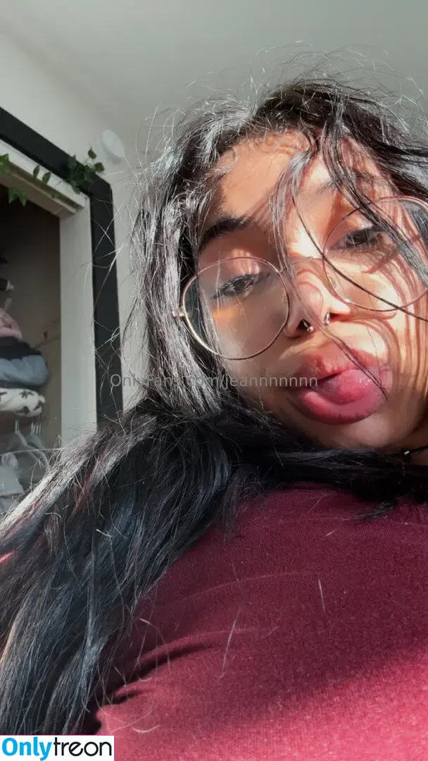 jeannnnnnn nude photo #0302 (jeannnnn.n)