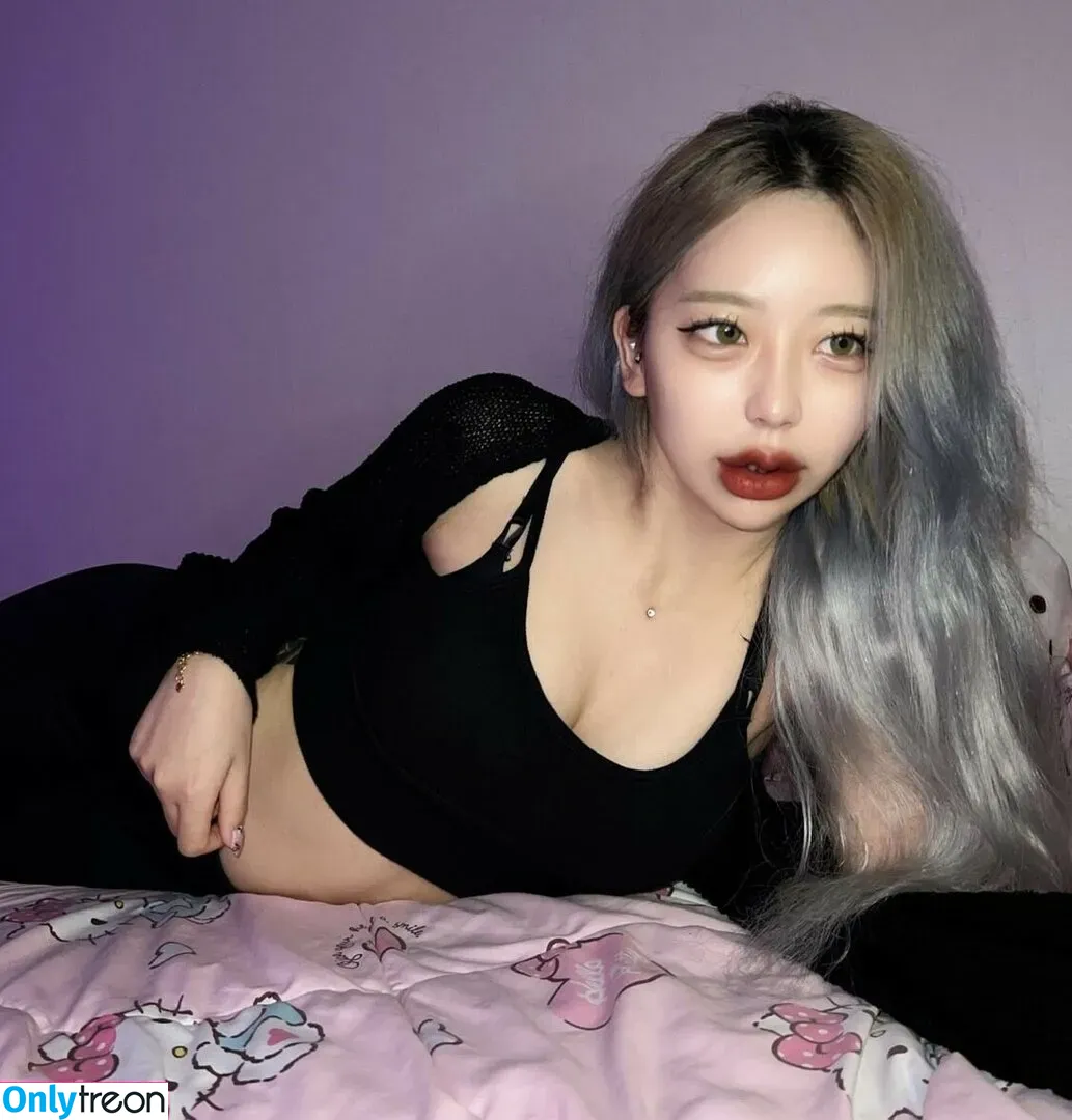 Jee_i_queen_ nude photo #0001 (jee_i_ / jex1official)
