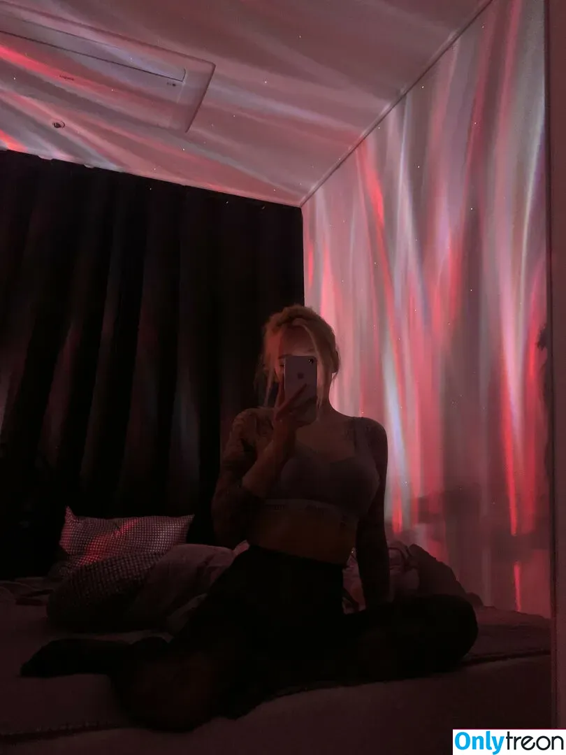 Jee_i_queen_ голая photo #0009 (jee_i_ / jex1official)