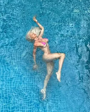 Jelena Karleusa / karleusa / karleusastar nude photo #0072