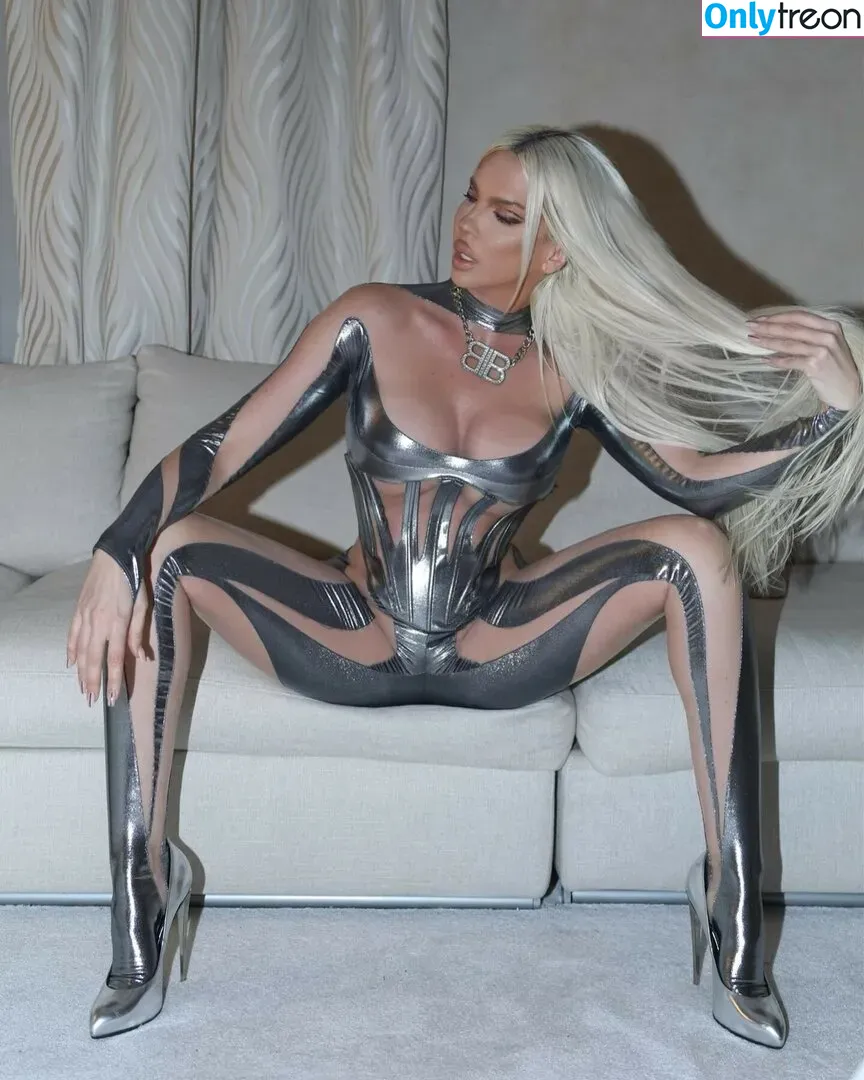 Jelena Karleusa голая photo #0025 (karleusa / karleusastar)