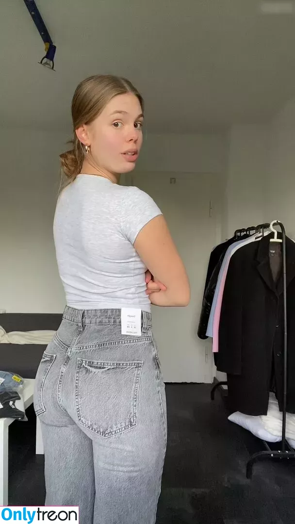 Jellefeline nude photo #0140 (Jellefeline)