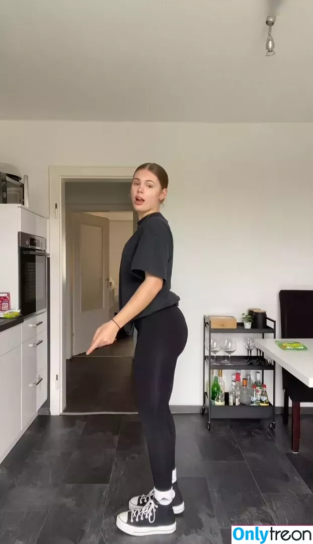 Jellefeline голая photo #0148 (Jellefeline)