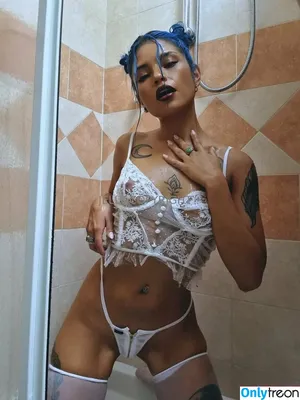  nude photo #0001