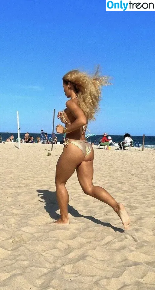 Jena Frumes голая photo #0026 (jenafrumes)