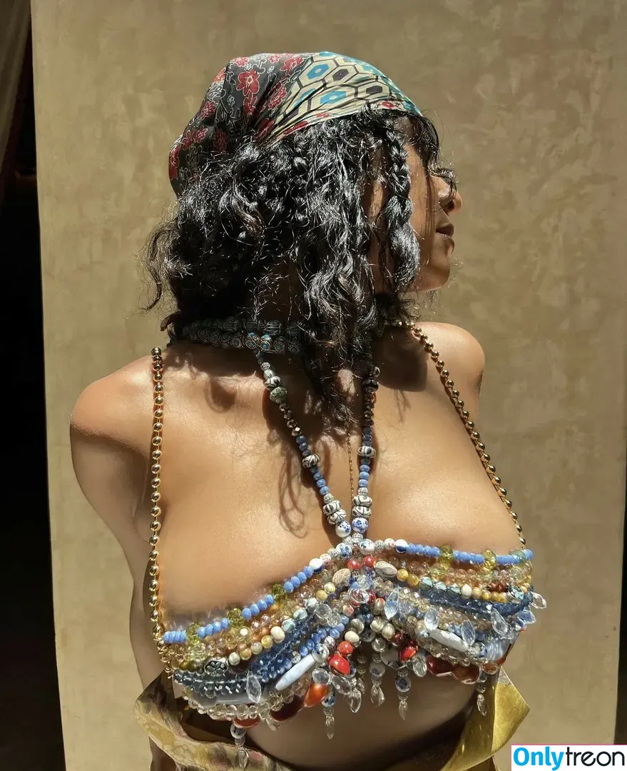 Jeniece Blanchet nude photo #0013 (jesuisjeniece)