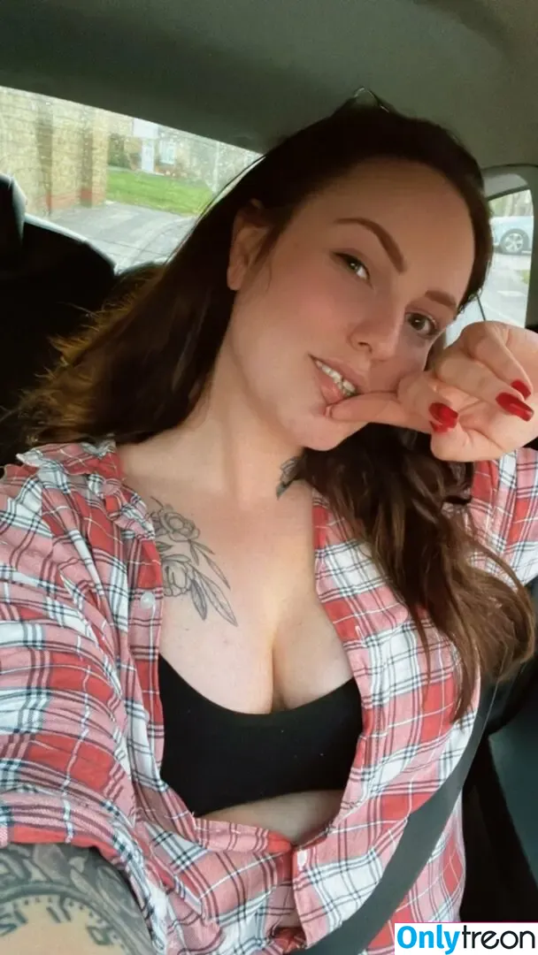 Jenifer Jiggles nude photo #0014 (Jeniferjigglesofficial / jeniferjiggles)
