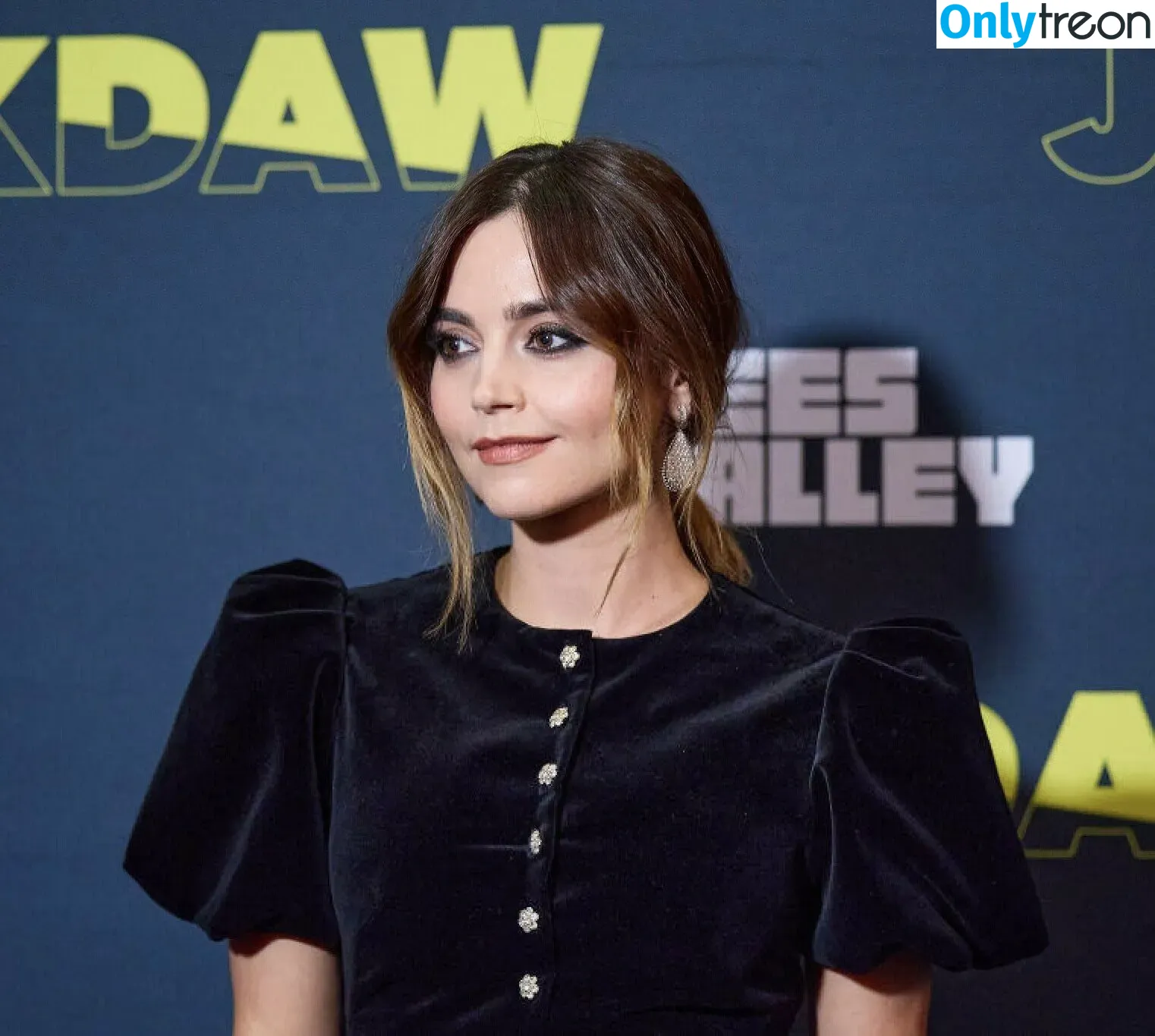 Jenna Coleman голая photo #0283 (jenna_coleman_)