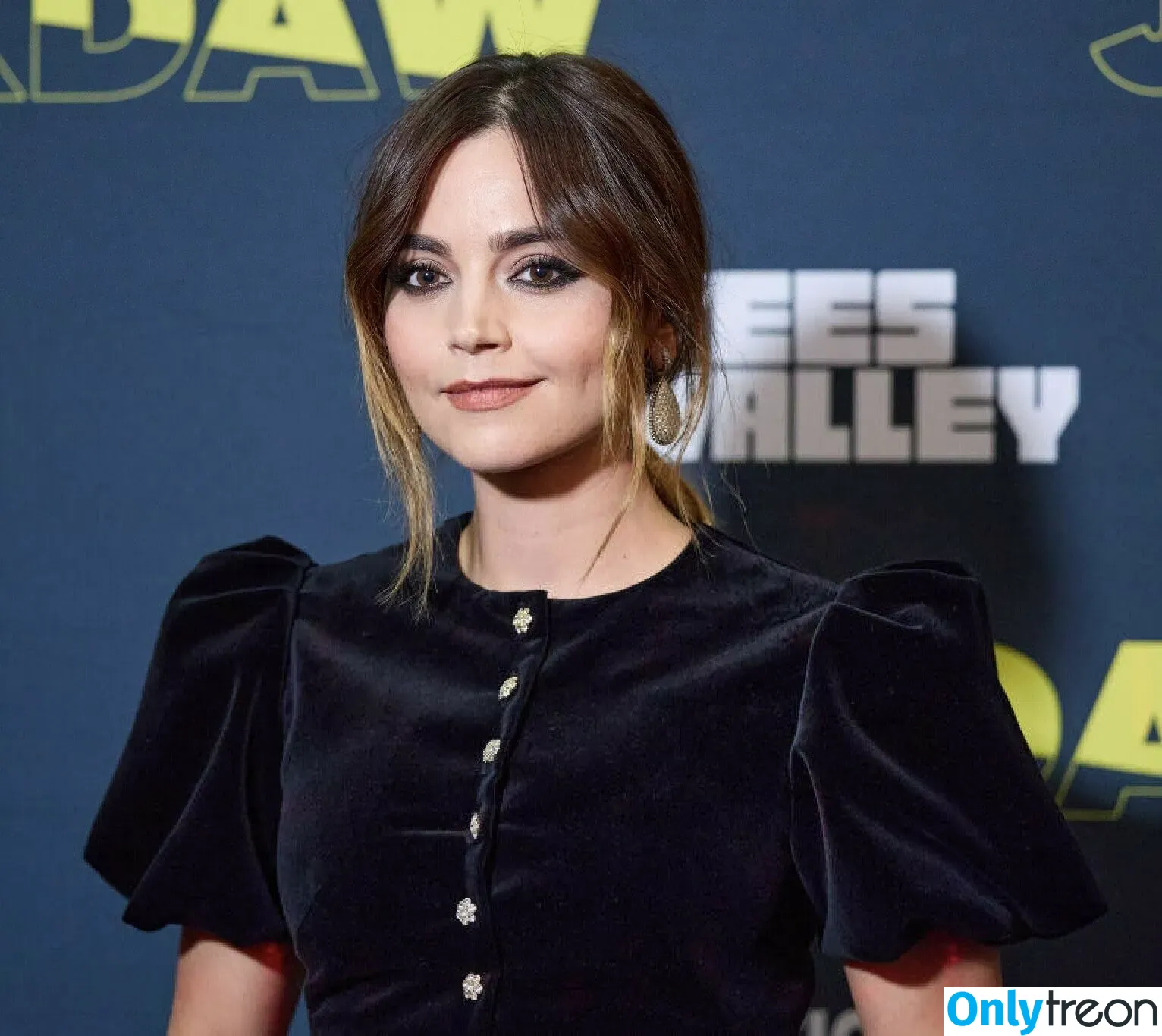 Jenna Coleman голая photo #0284 (jenna_coleman_)