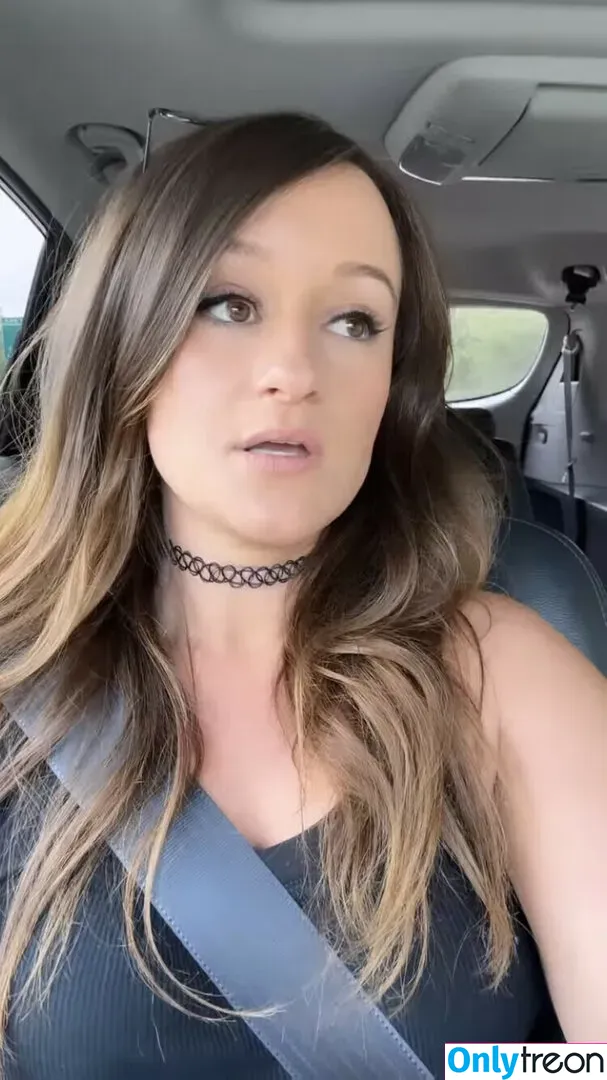 Jenna Ezarik nude photo #0145 (jennaezarik)