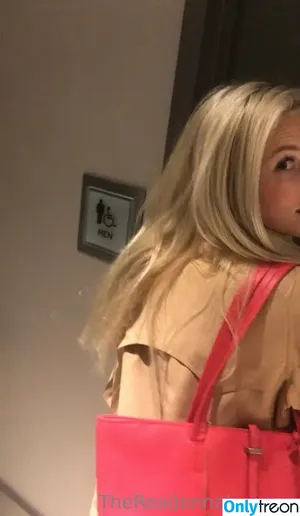 Jenna Jay / iamjennajay / realjennajay / therealjennajay nude photo #0036