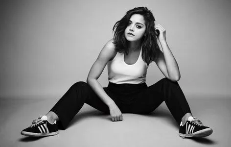 Jenna Louise Coleman / jenna_coleman_ nude photo #0024